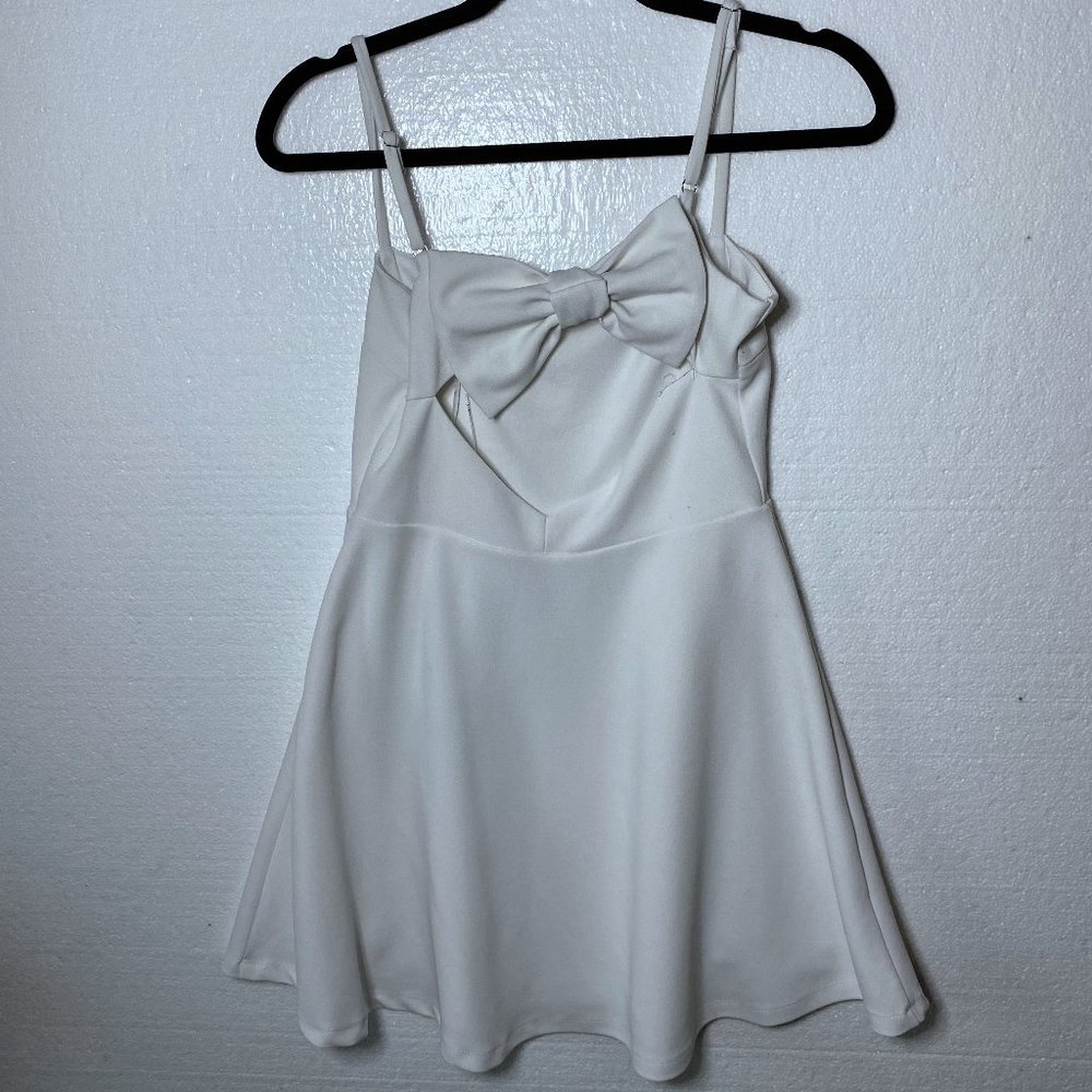 Lulu's Womens Size Medium White Get To Bow Me Skater Mini Dress Bride Sleeveless